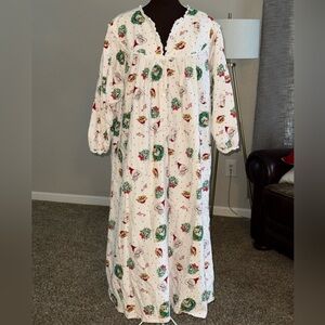 Lams of Salzburg Christmas Puppy Print Nightgown XL